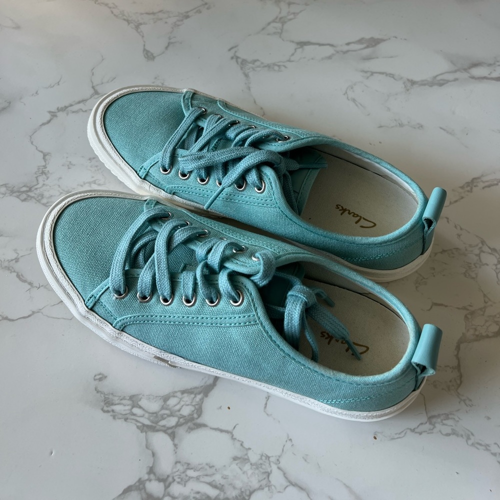 Clarks Roxby Lace Canvas Sneaker in Turquoise